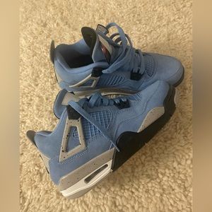 Jordan 4 Retro University Blue
